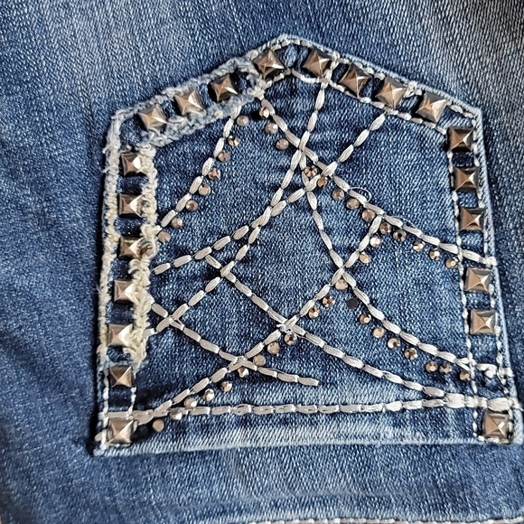 Rock & Roll Cowgirl Jeans - Picture 5 of 15